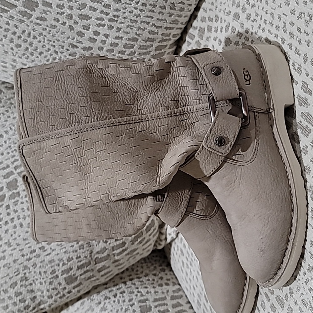 Euc- Ugg Boots - image 2